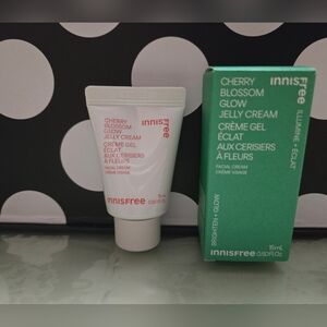 2/$15✨️Innisfree Cherry Blossom Cream✨️